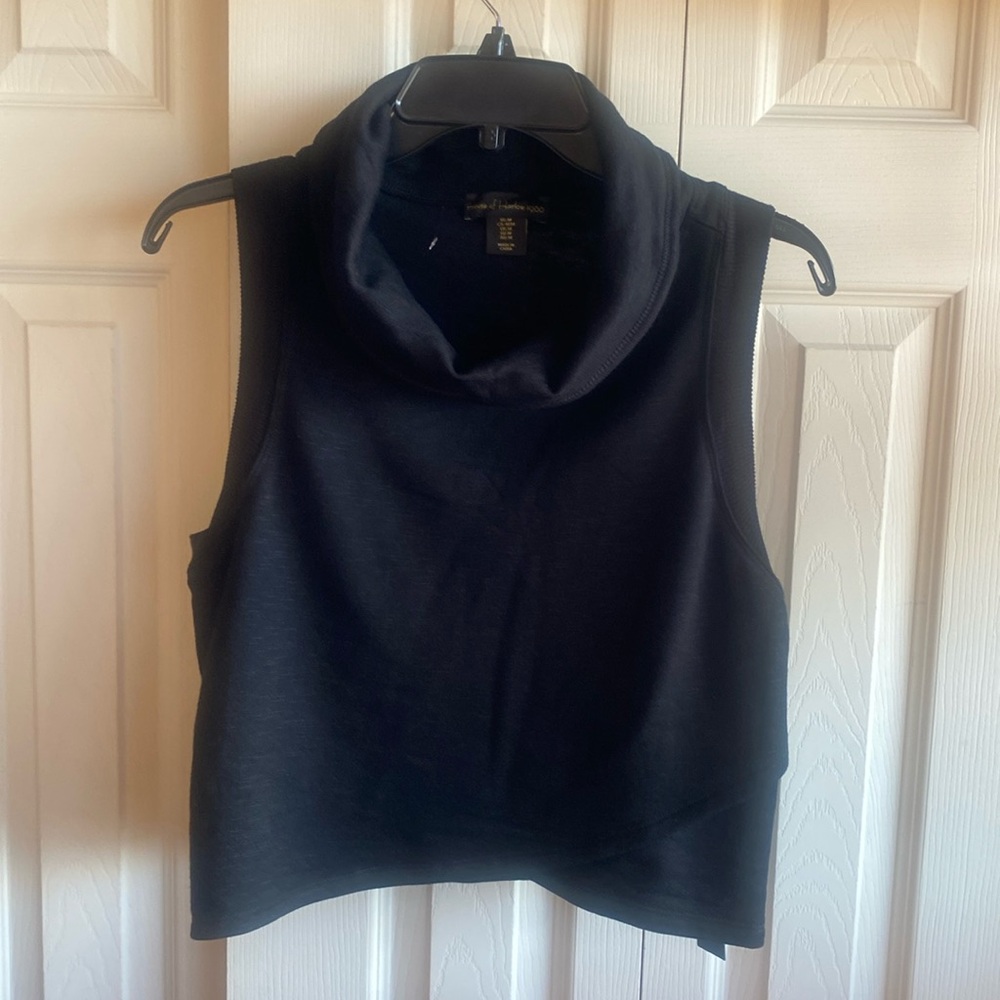 House Of Harlow 1960 NWT Black Crossover Sleeveless Cowl-neck Knit Tank med